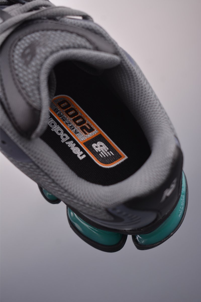 New Balance M2000 view