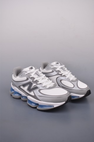 New Balance M2000