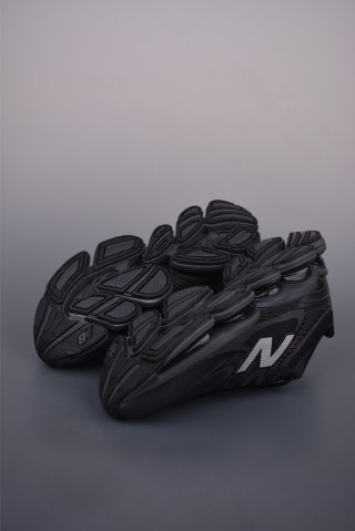 New Balance M2000 view 3