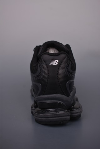 New Balance M2000 view 4