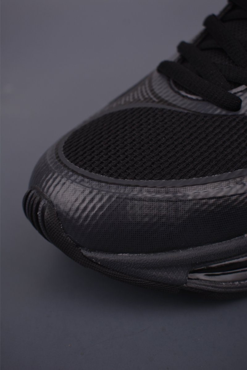 New Balance M2000 view