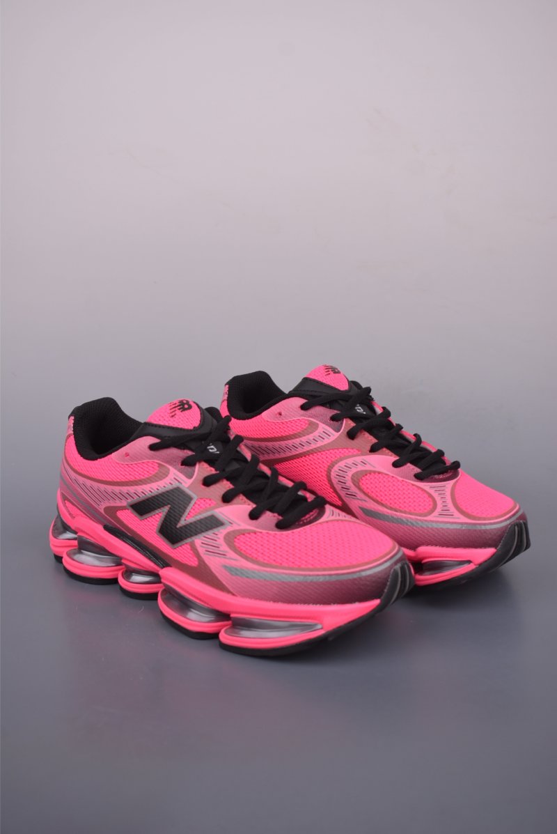 New Balance M2000