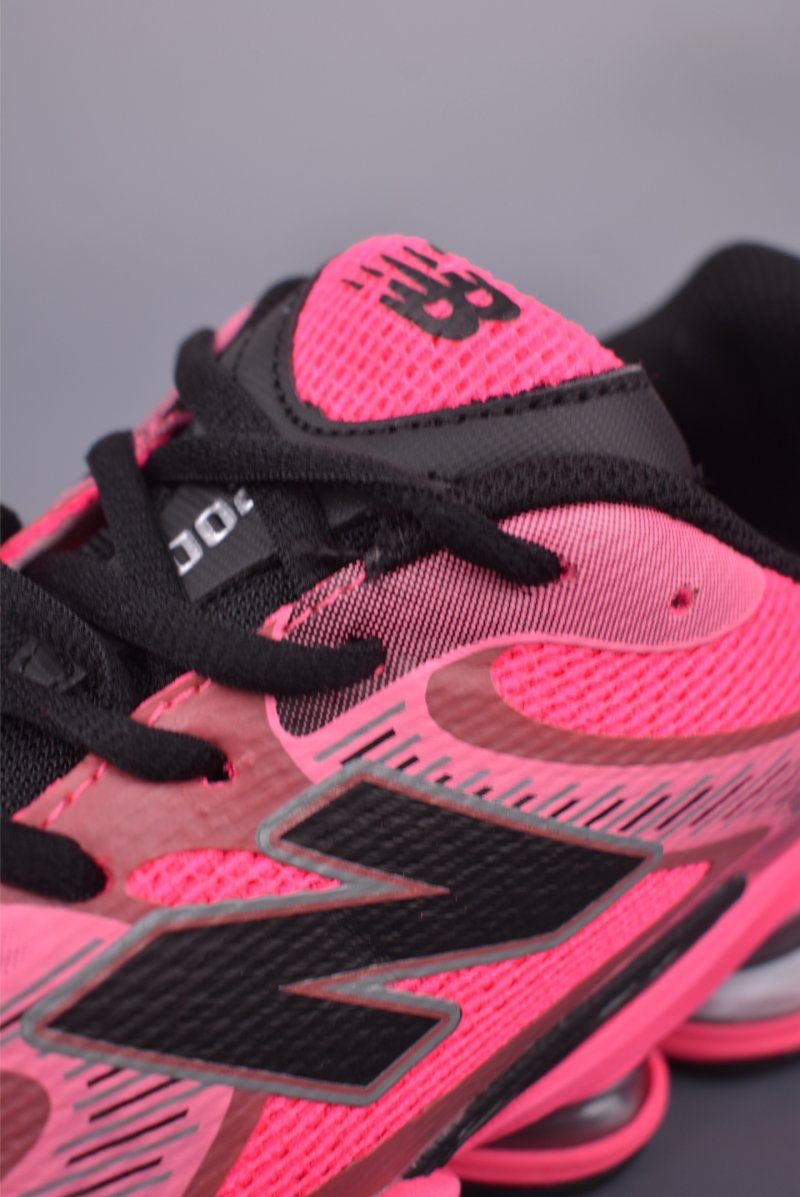 New Balance M2000 view