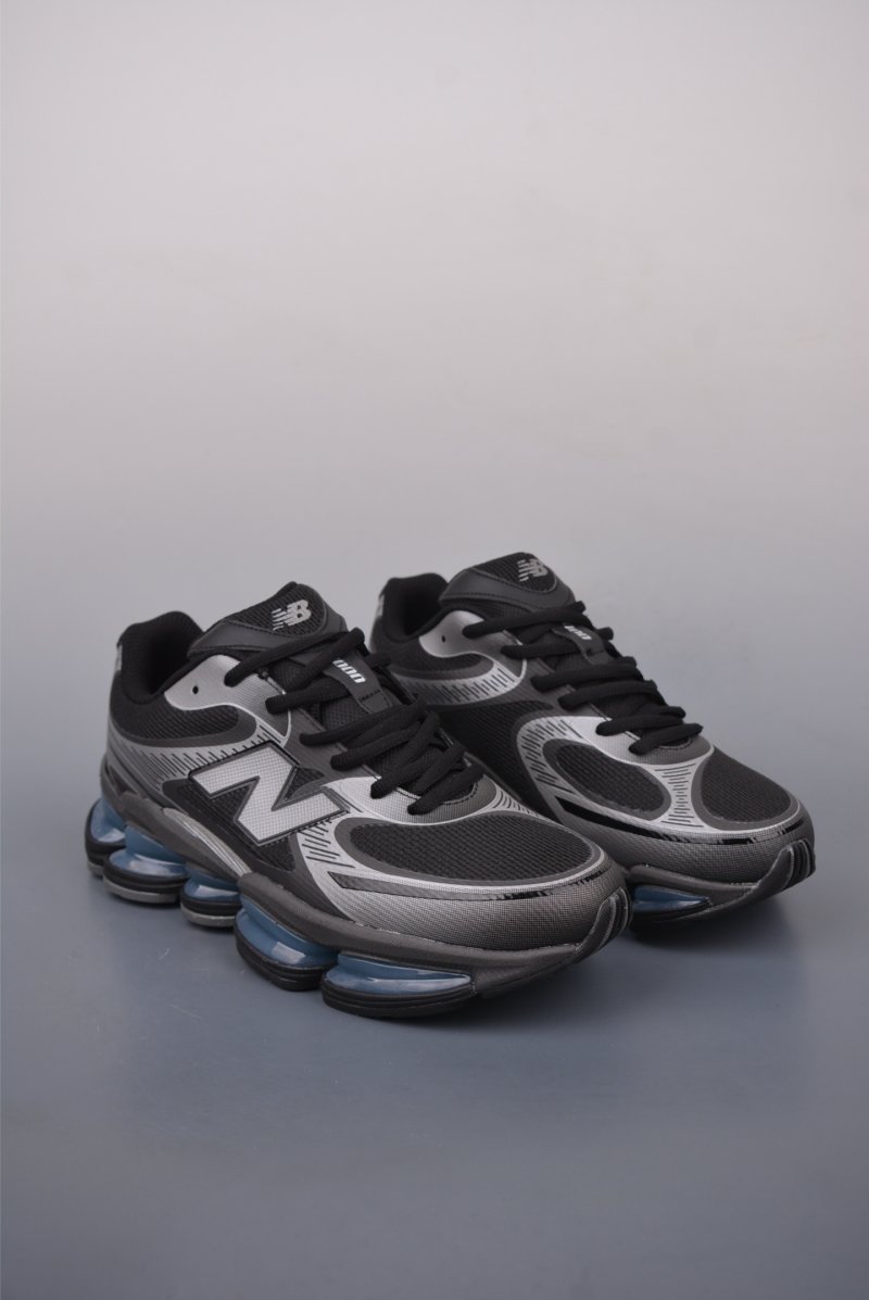New Balance M2000