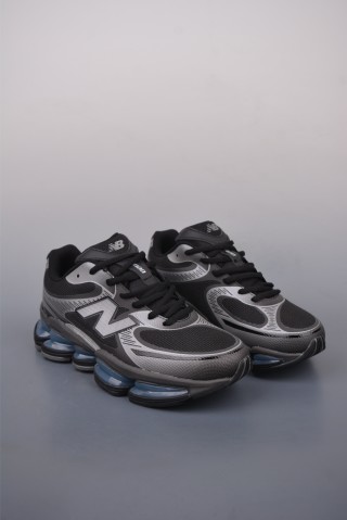 New Balance M2000