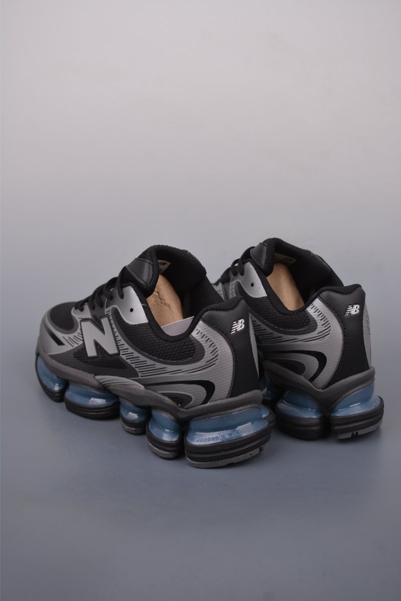 New Balance M2000 view