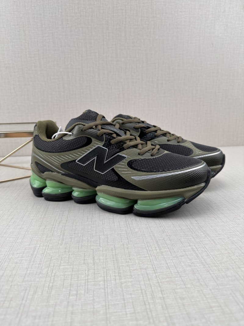 New Balance M2000 view