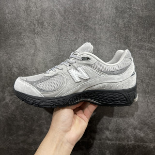 New Balance M2002R 'Grey / Black' view 2