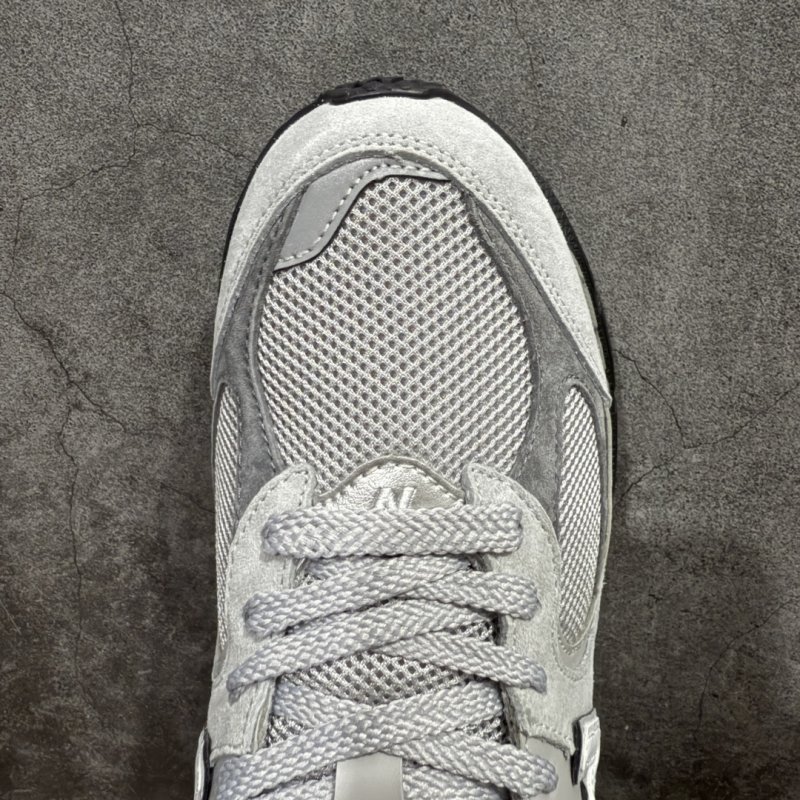 New Balance M2002R 'Grey / Black' view