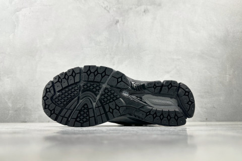 New Balance M2002R 'Grey' view 4