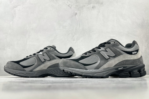 New Balance M2002R 'Grey' view 5