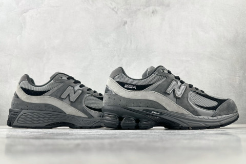 New Balance M2002R 'Grey' view 6