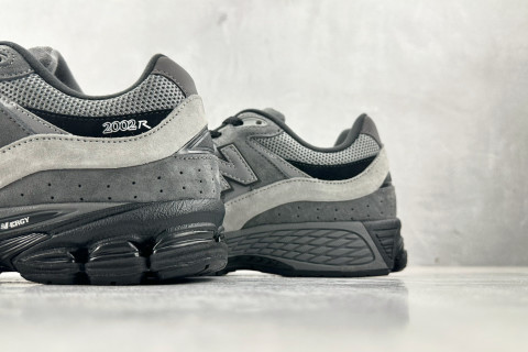 New Balance M2002R 'Grey' view 8