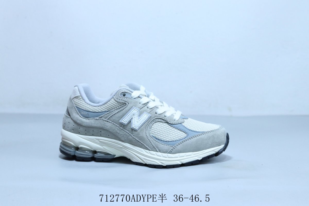 New Balance ML2002