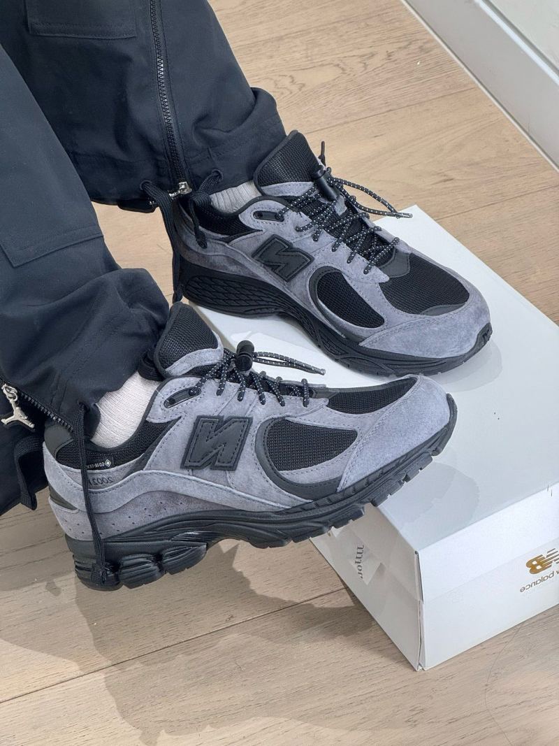 New Balance 2002R