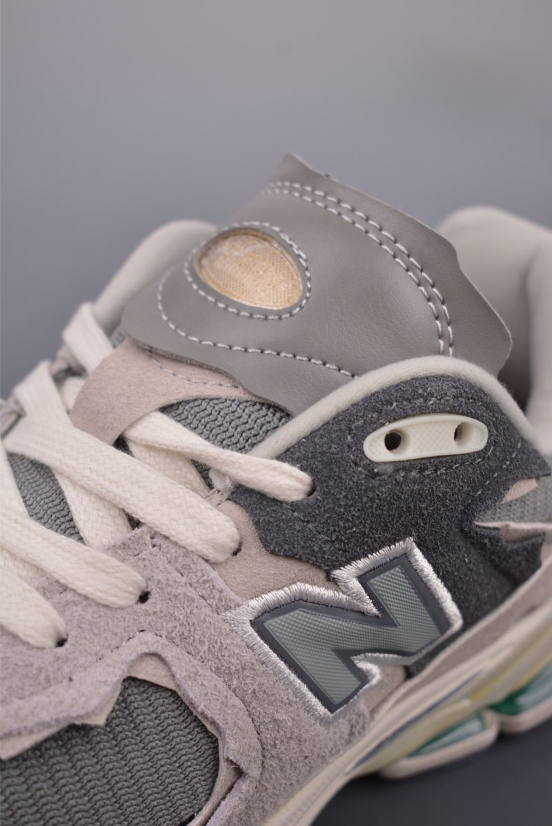 New Balance 2002R view