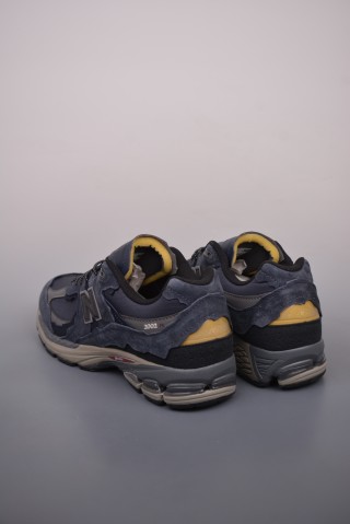 New Balance 2002R view 11