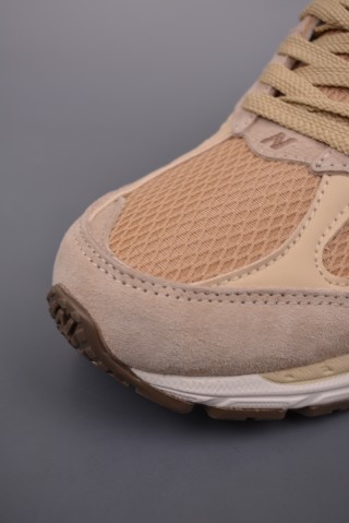 New Balance 2002R view 24