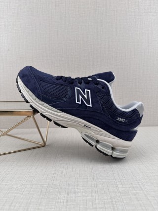 New Balance ML2002 view 1