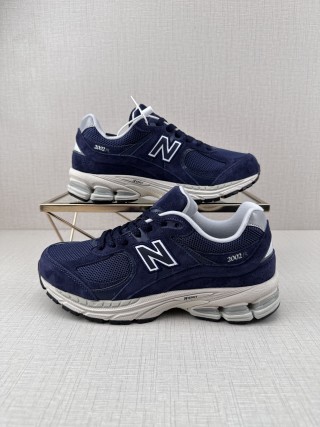 New Balance ML2002 view 4