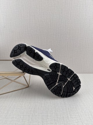 New Balance ML2002 view 6