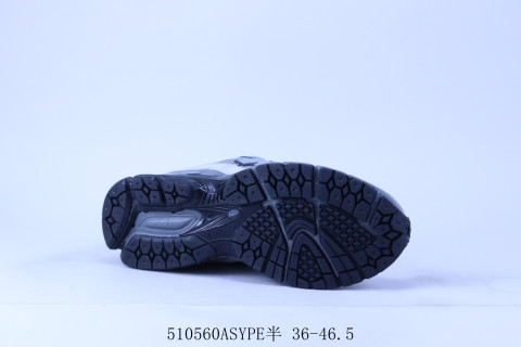 New Balance 2002R view 4