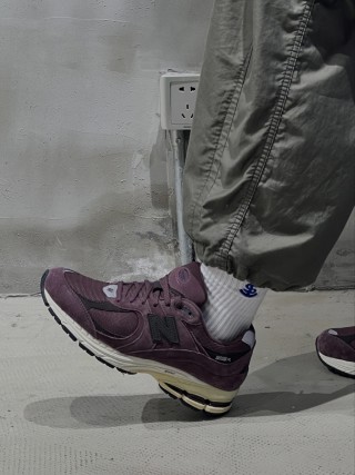 New Balance 2002R 'Wine Red' view 3