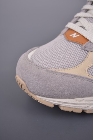 New Balance 2002R 'Grey' view 6