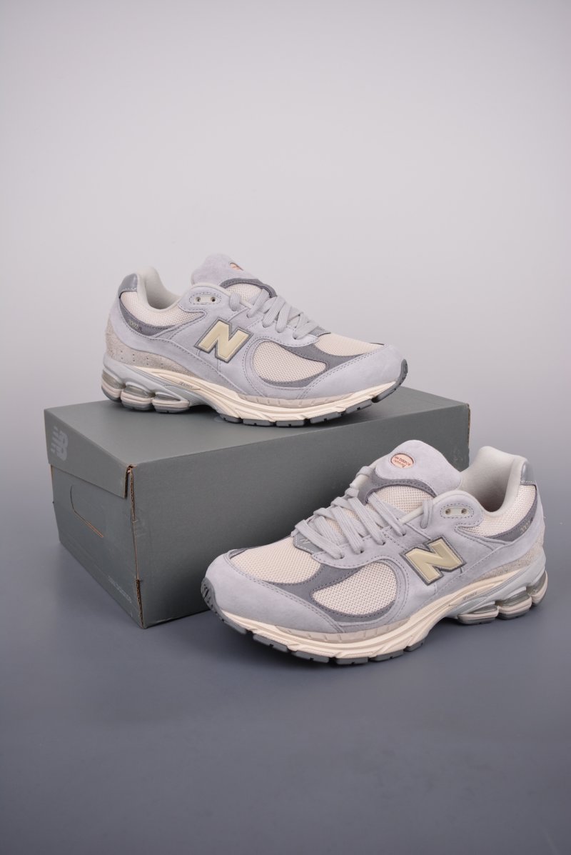 New Balance 2002R 'Rice Grey' view