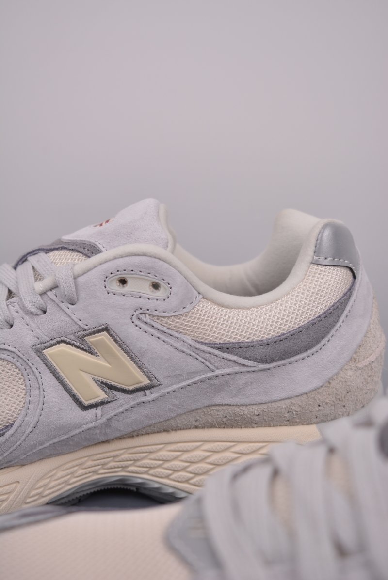 New Balance 2002R 'Rice Grey' view