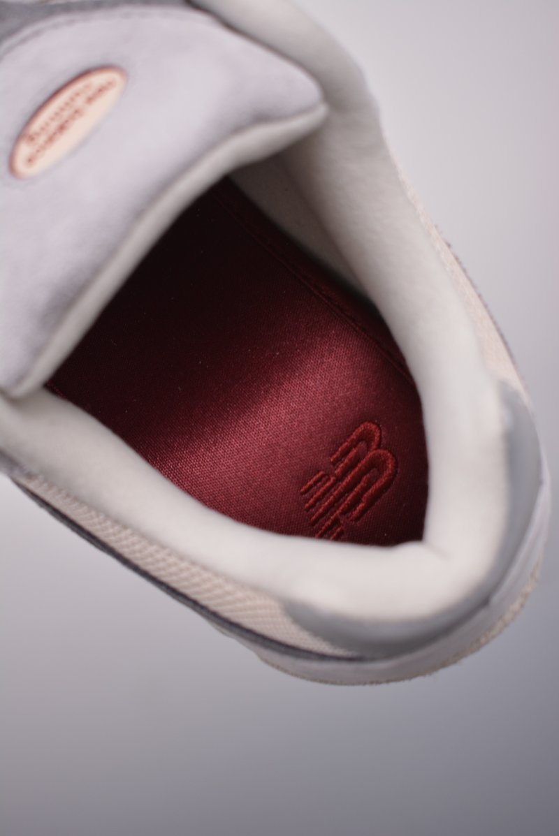 New Balance 2002R 'Rice Grey' view