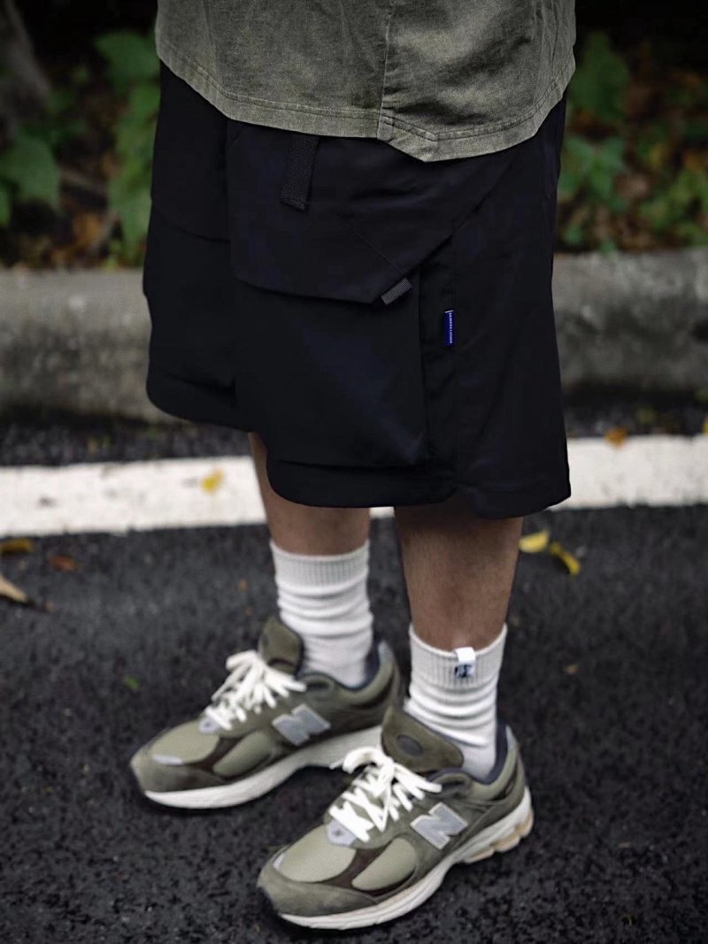 New Balance 2002R