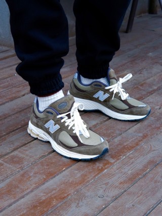 New Balance 2002R view 2