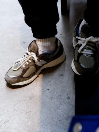 New Balance 2002R view 3