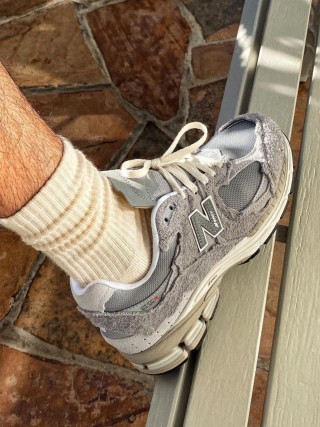 New Balance 2002R view 3