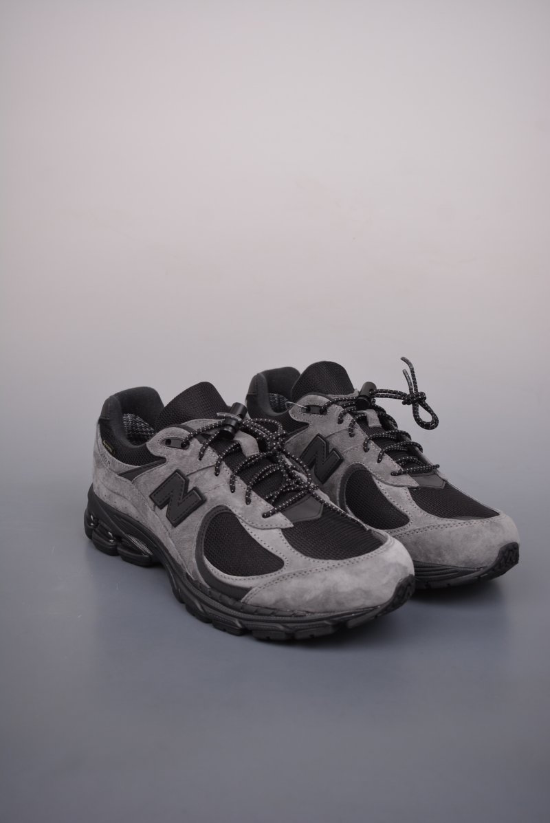 New Balance 2002R