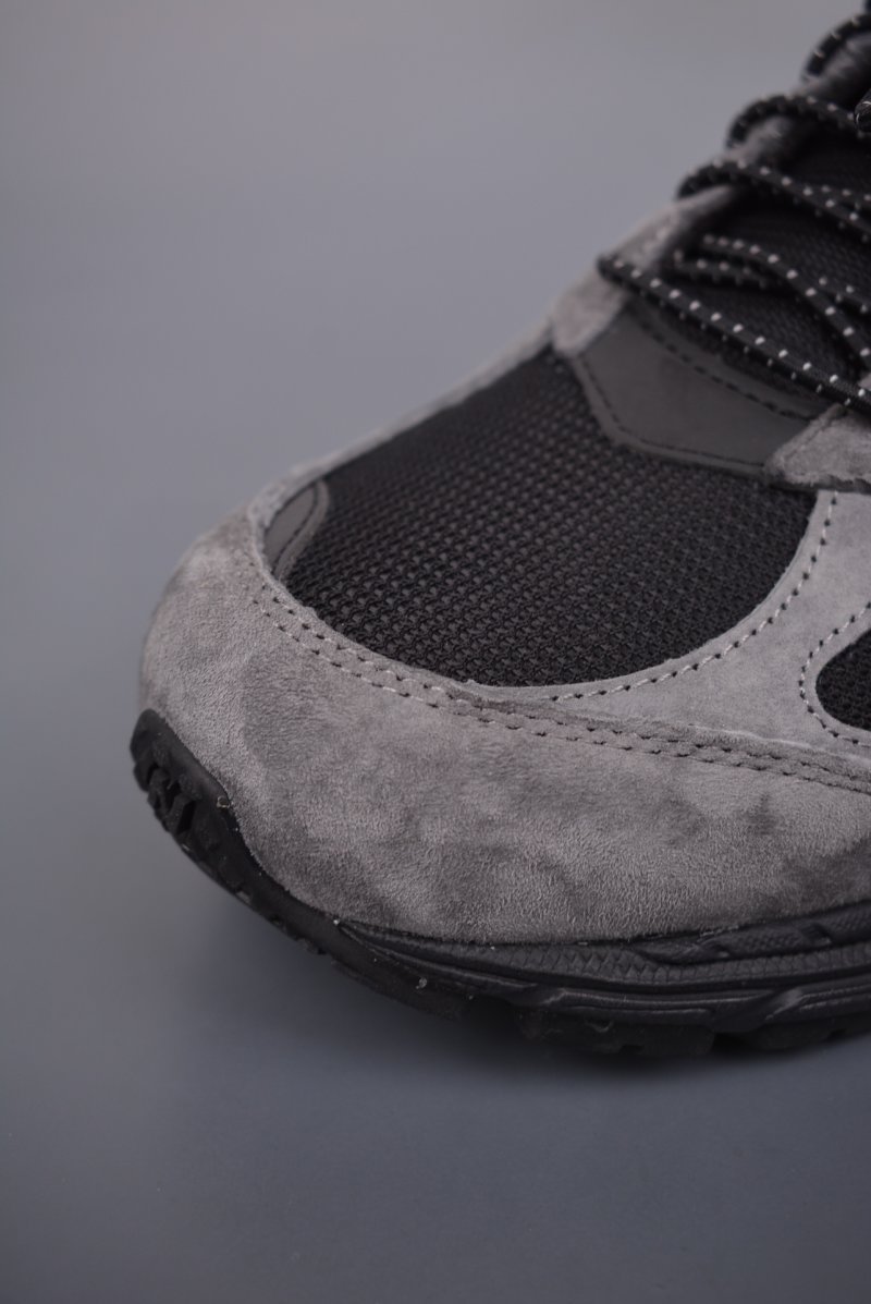 New Balance 2002R view