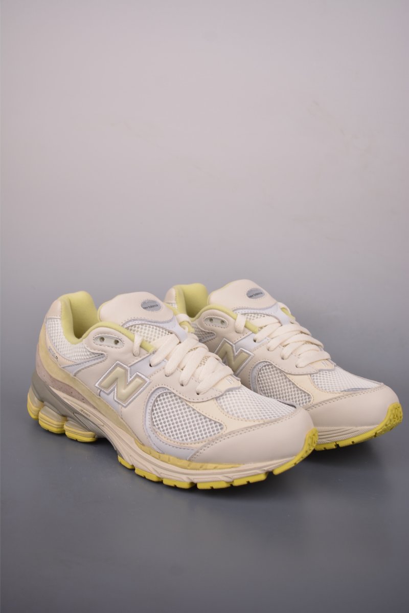 New Balance 2002R view