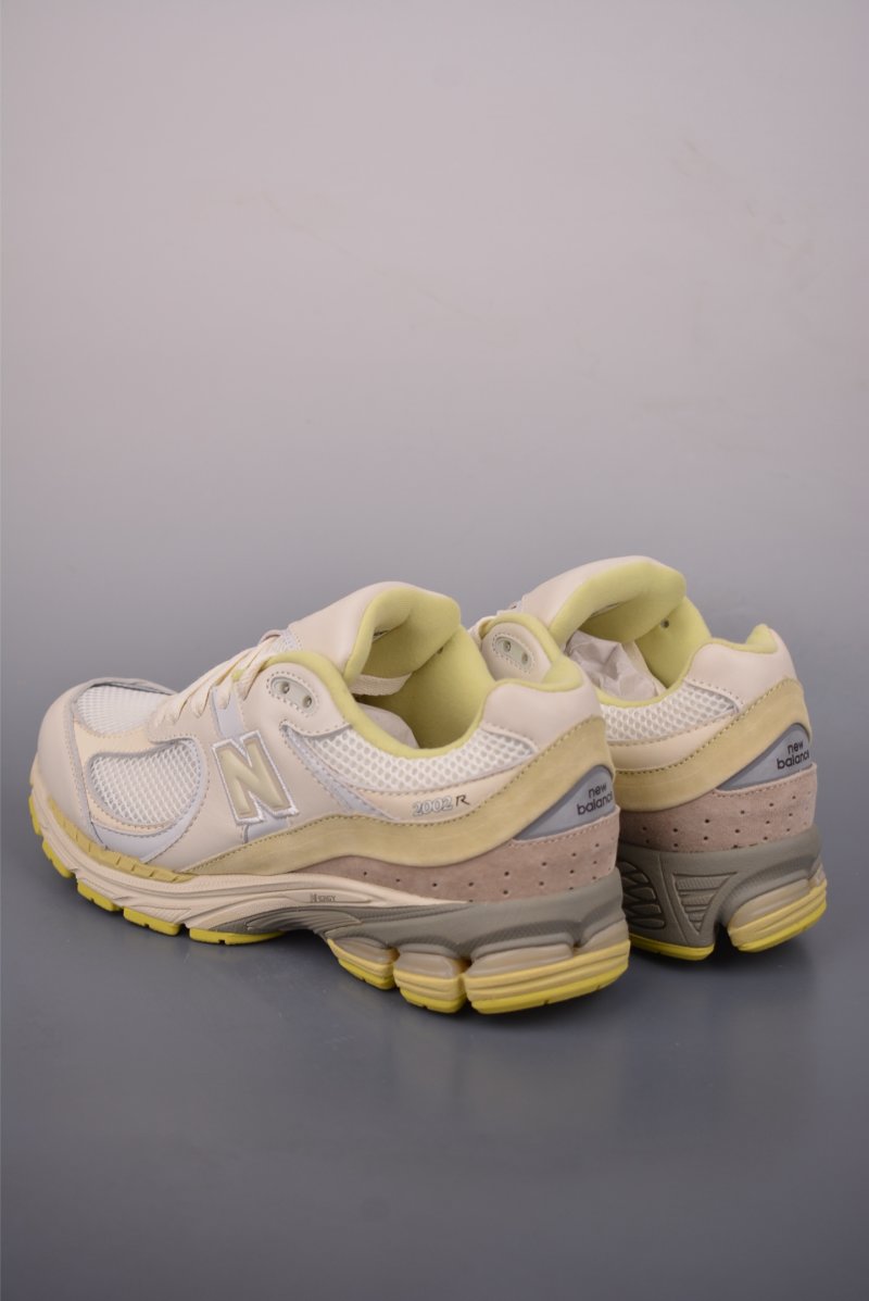 New Balance 2002R view