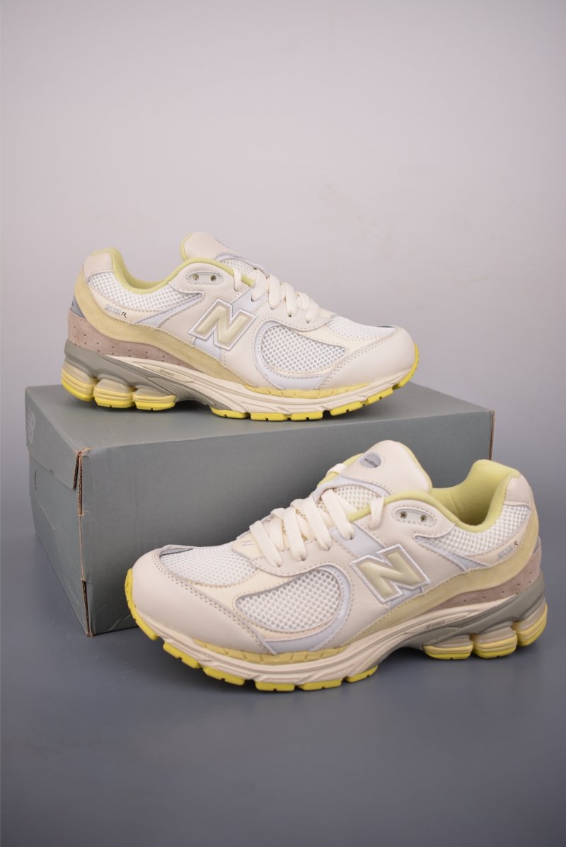 New Balance 2002R view