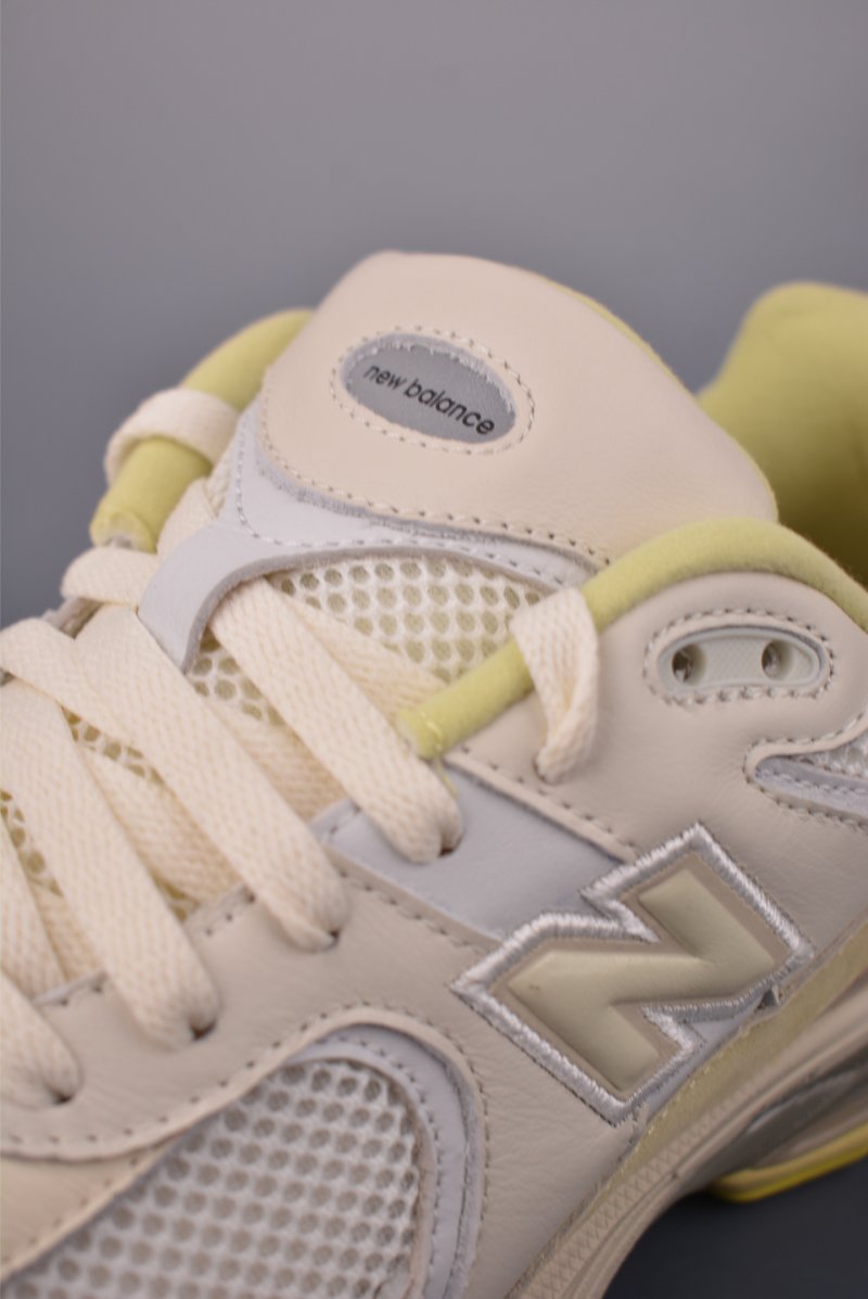 New Balance 2002R view