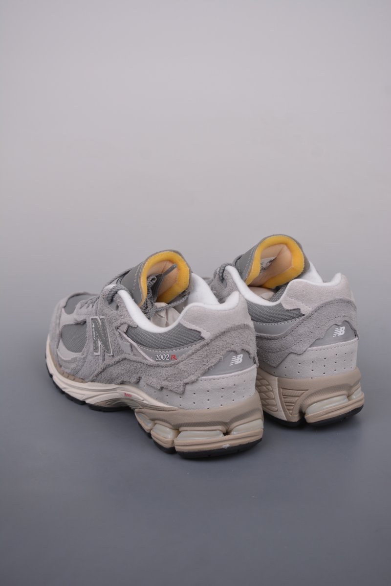New Balance 2002R view