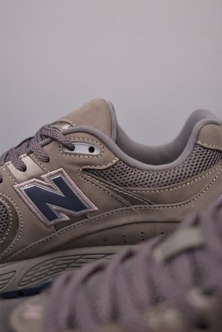 New Balance 2002R view 8