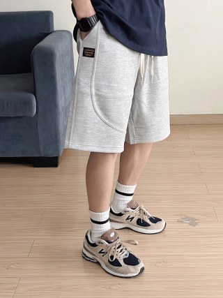 New Balance 2002R view 4