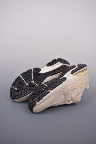 New Balance 2002R view 3