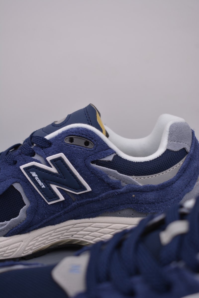 New Balance 2002R view