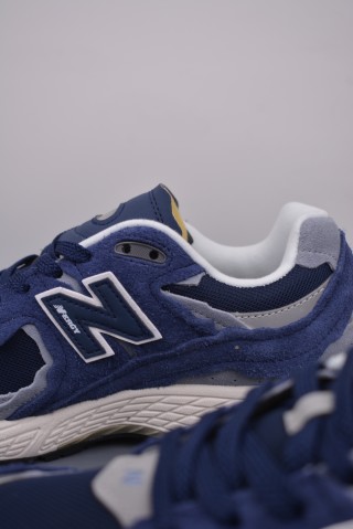 New Balance 2002R view 8