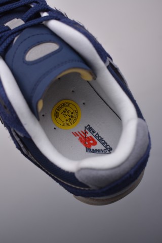 New Balance 2002R view 9