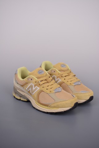 New Balance 2002R