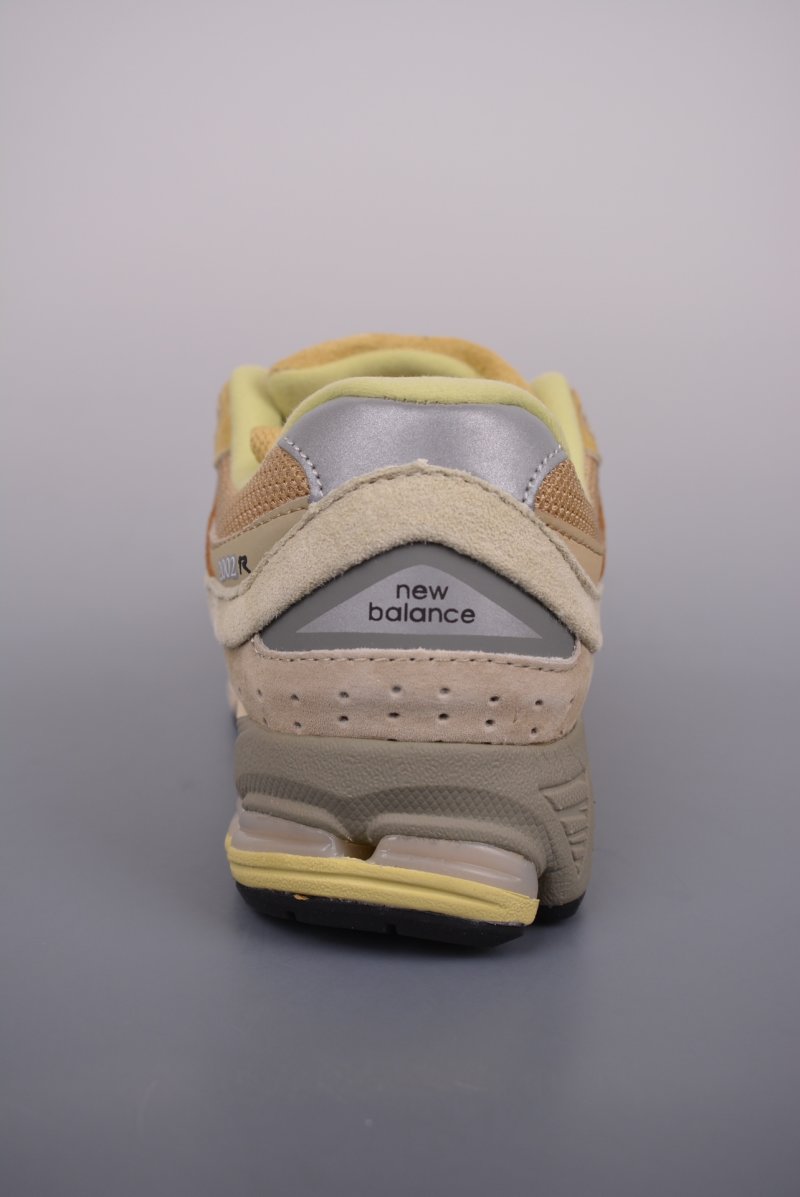 New Balance 2002R view